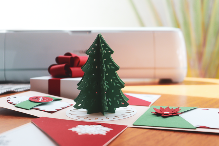 Caixa Explosiva de Natal com a Cricut (ou sem)